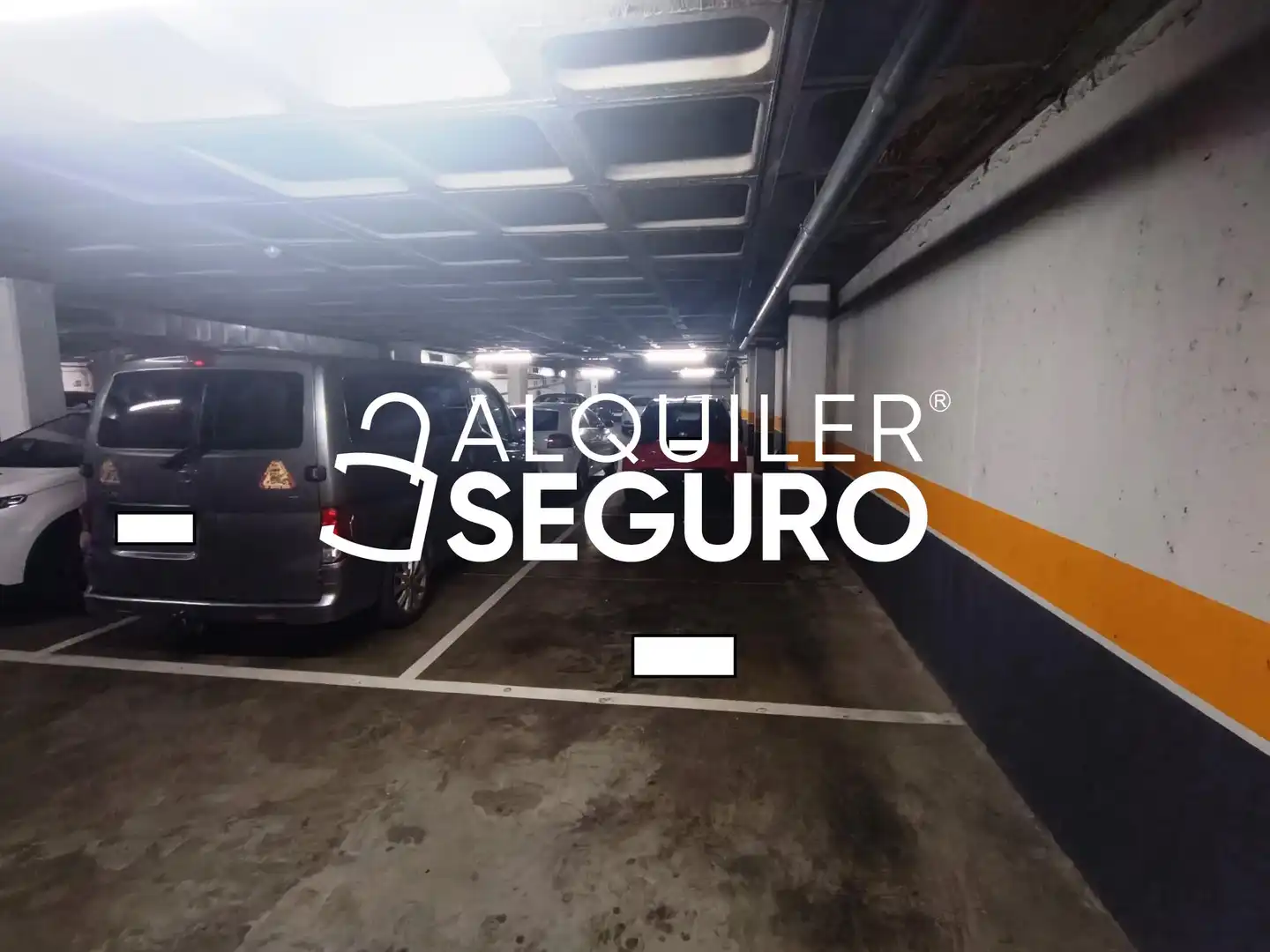 Parking of Flat for rent in Pinto  with Heating and Furnished