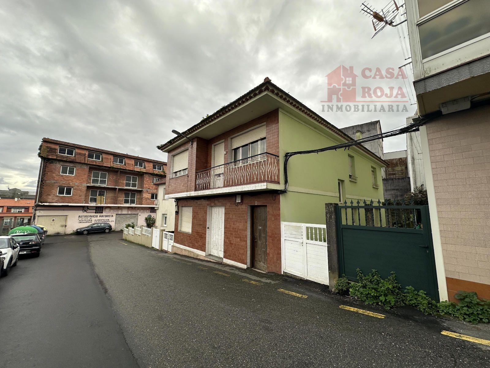 Vista exterior de Casa o xalet en venda en Cangas  amb Terrassa