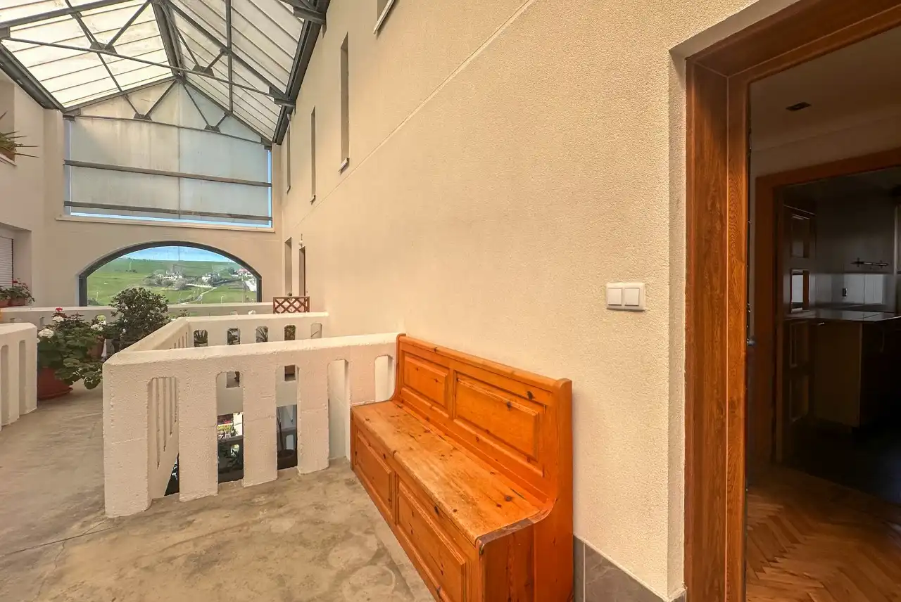 Dúplex en venta en Santa Cruz de Bezana con Calefacción y Amueblado