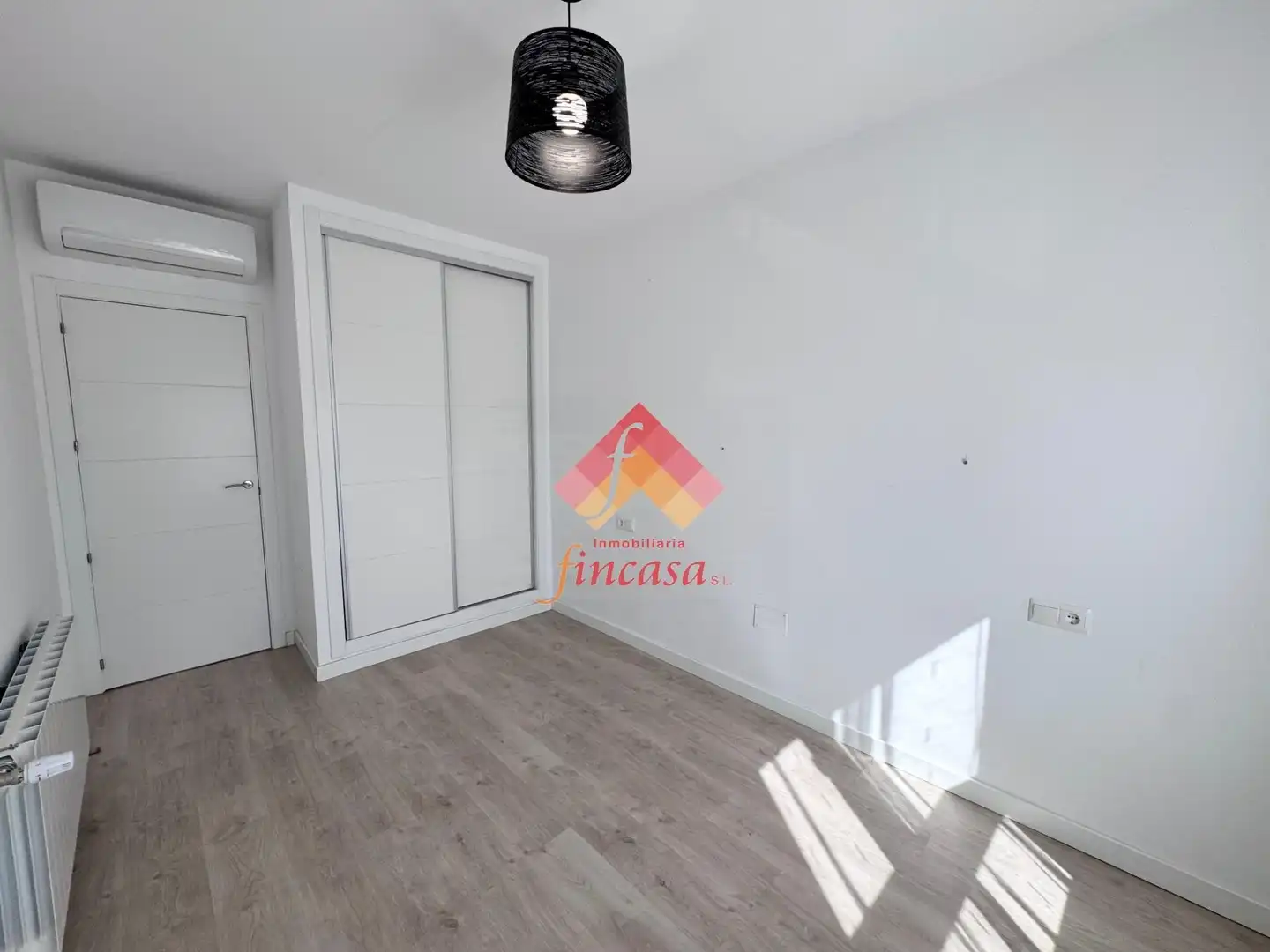 Flat for rent in Juzgados - La Feria