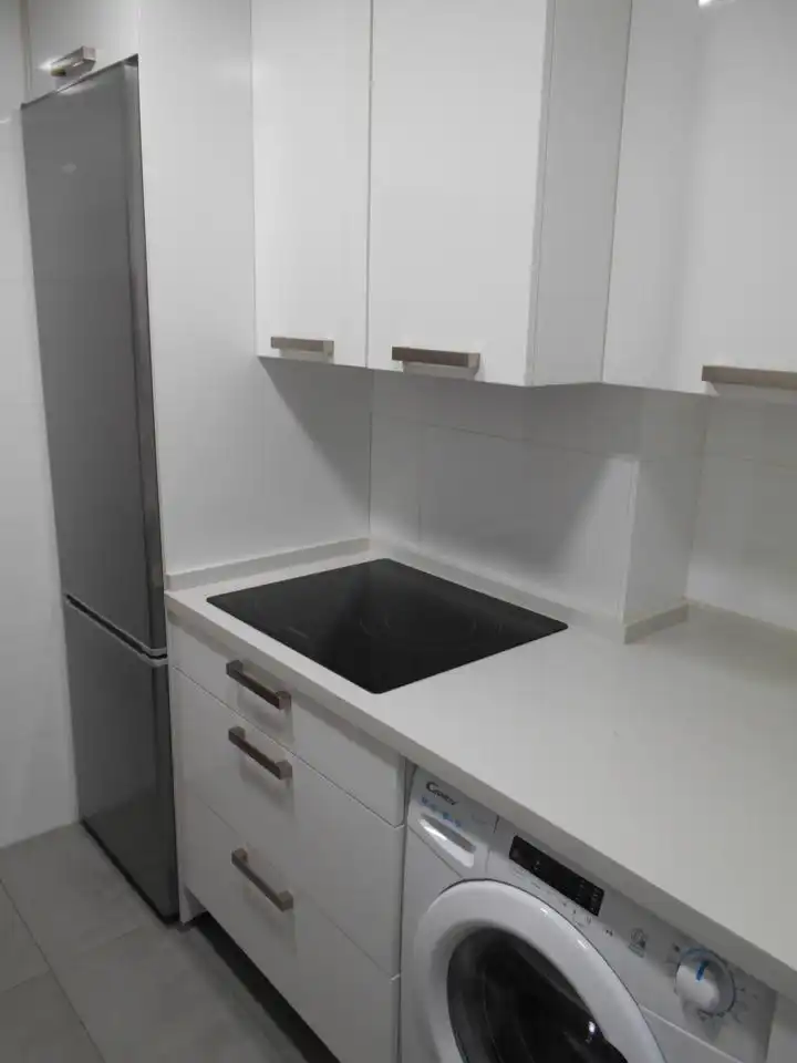Cuina de Pis de lloguer en Burgos amb Calefacció i Moblat