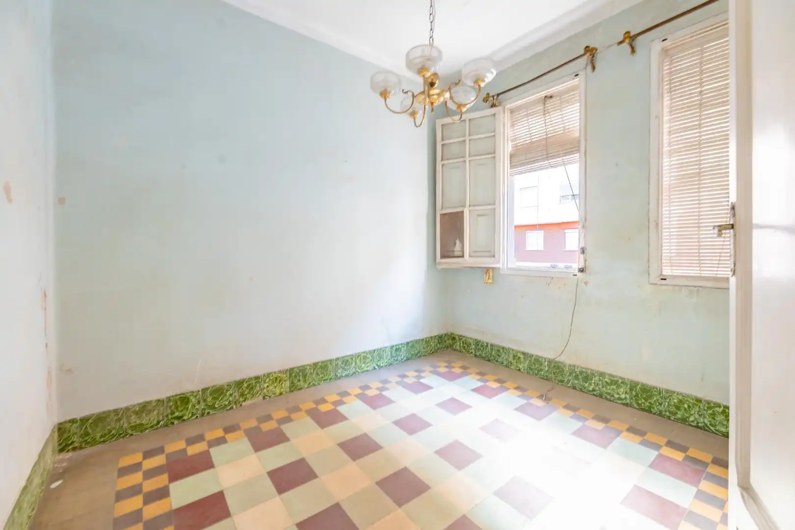 Menjador de Casa o xalet en venda en Valencia amb Jardí privat i Terrassa
