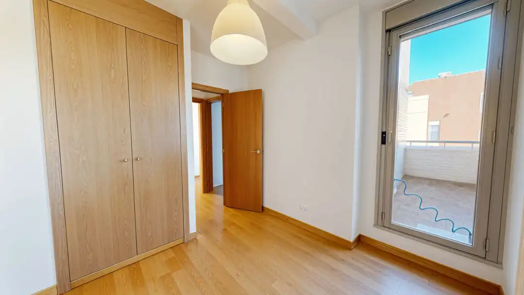 Habitación de Piso de alquiler en Madrid con Aire acondicionado, Calefacción y Jardín privado