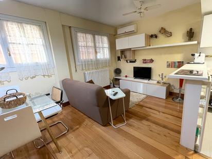 Living room of Apartment to rent in  Zaragoza Capital  with Air Conditioner, Heating and Parquet flooring