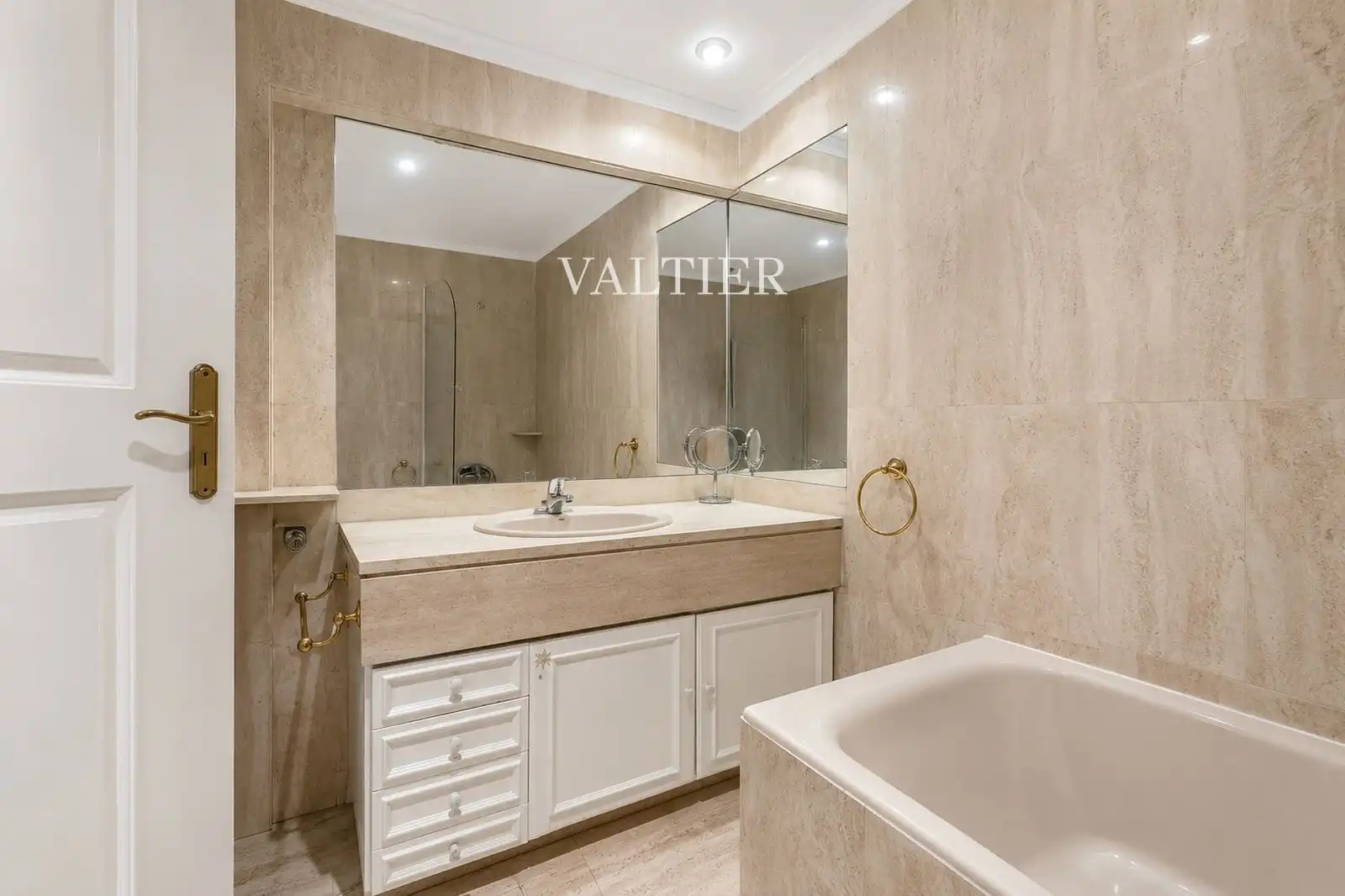 Baño de Piso de alquiler en Madrid