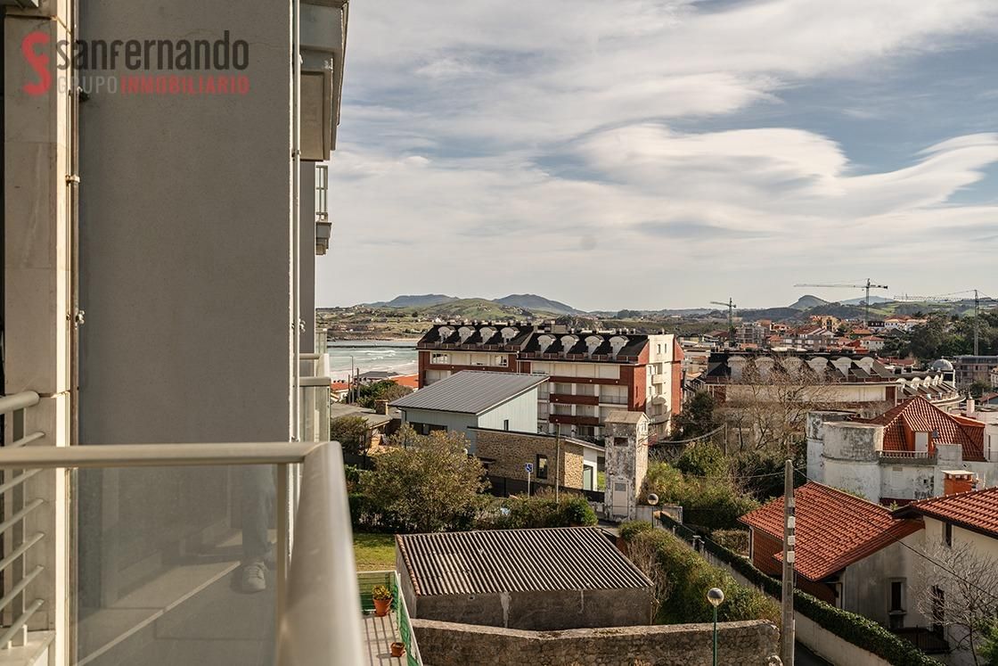 Vista exterior de Piso en venta en Suances con Calefacción, Jardín privado y Terraza