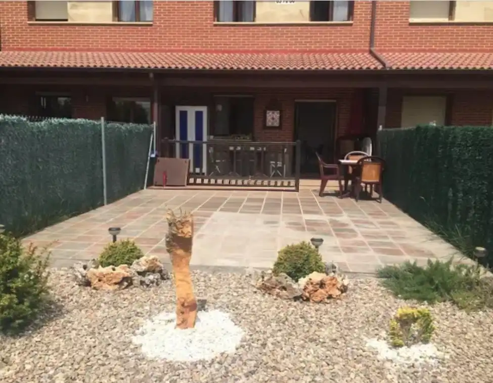 Terrassa de Casa o xalet en venda en Poza de la Sal amb Calefacció, Jardí privat i Terrassa