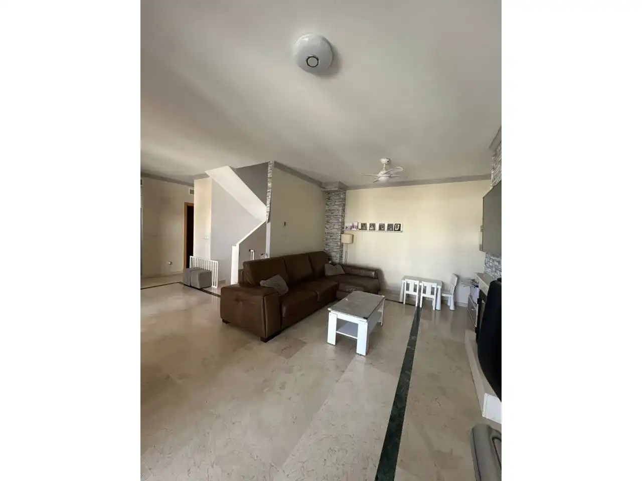 Sala de estar de Casa o chalet en venta en Casares con Aire acondicionado, Jardín privado y Terraza