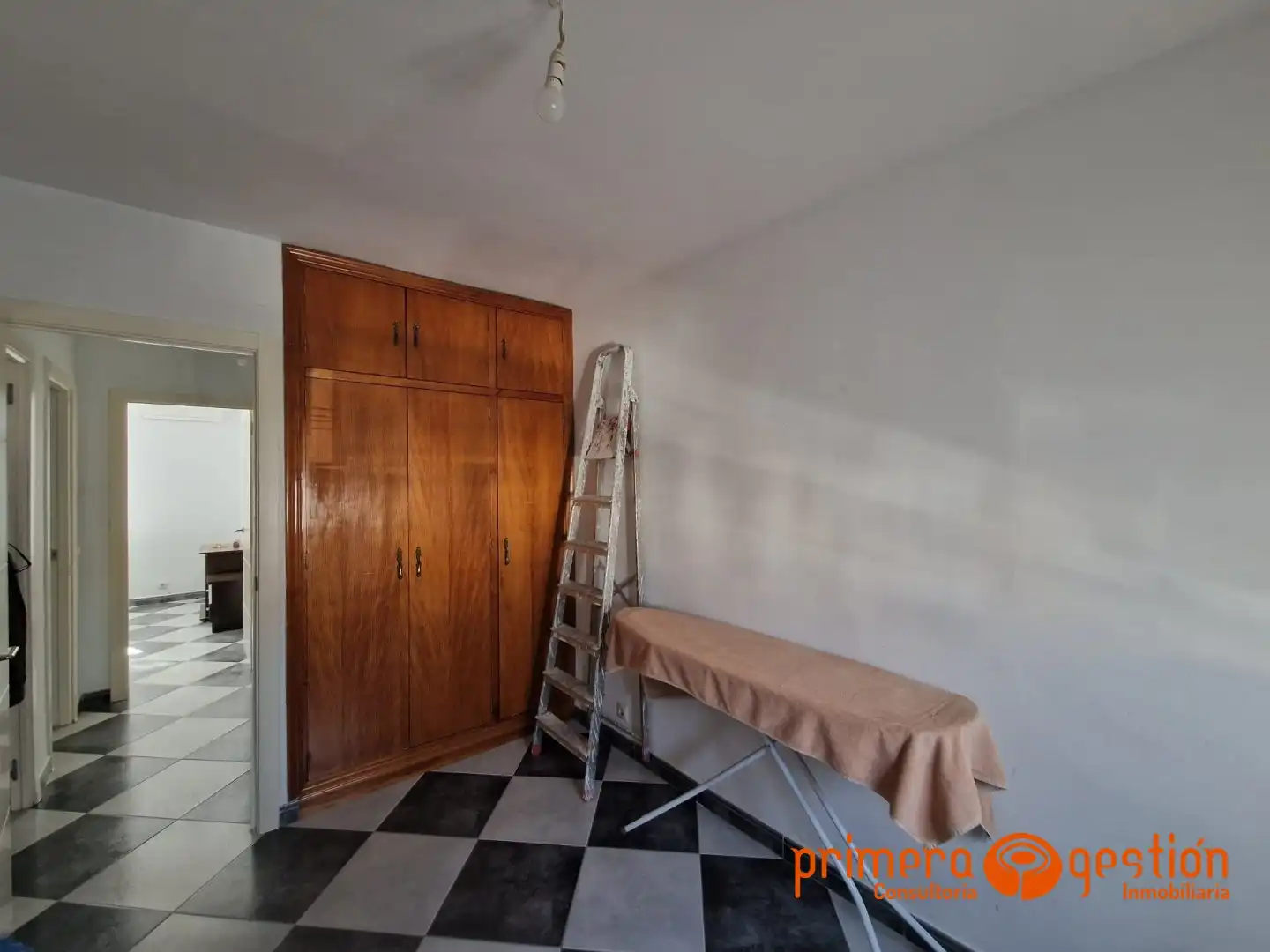 Piso en venta en Lora del Río con Aire acondicionado y Calefacción