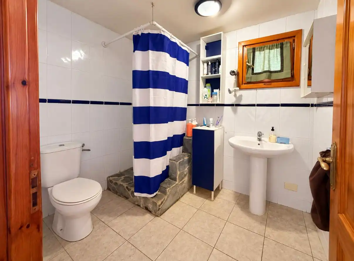 Baño de Casa o chalet en venta en Valle Gran Rey con Jardín privado, Terraza y Amueblado