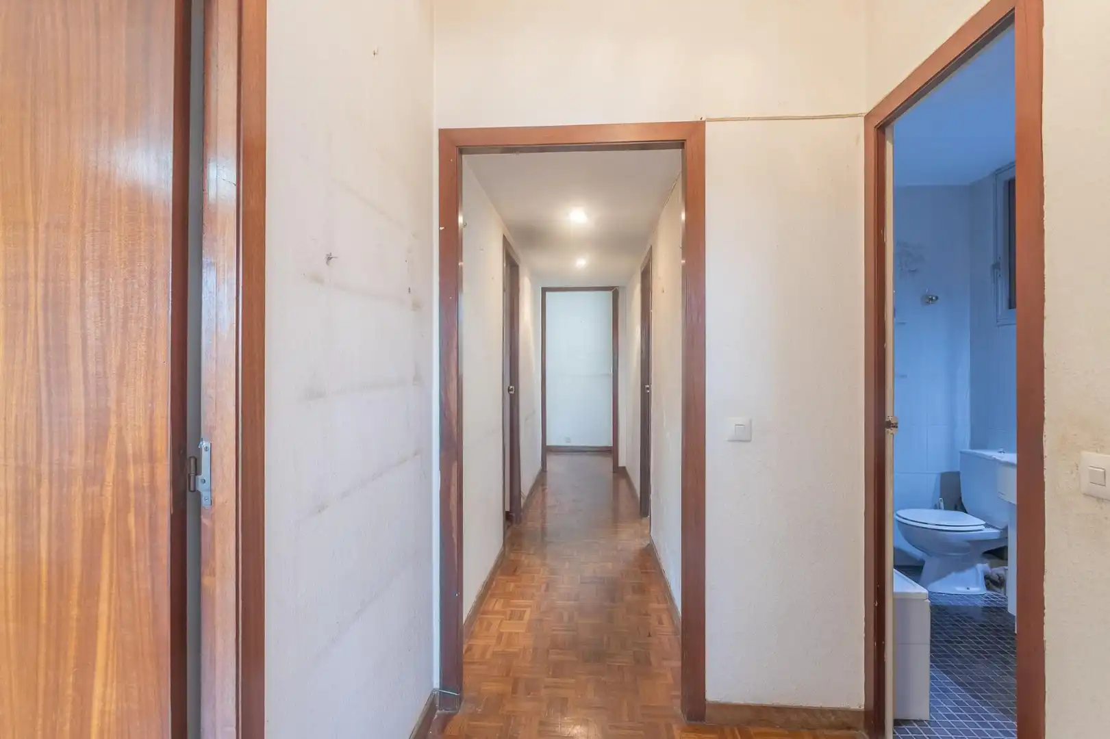 Piso en venta en Barcelona con Calefacción, Parquet y Terraza