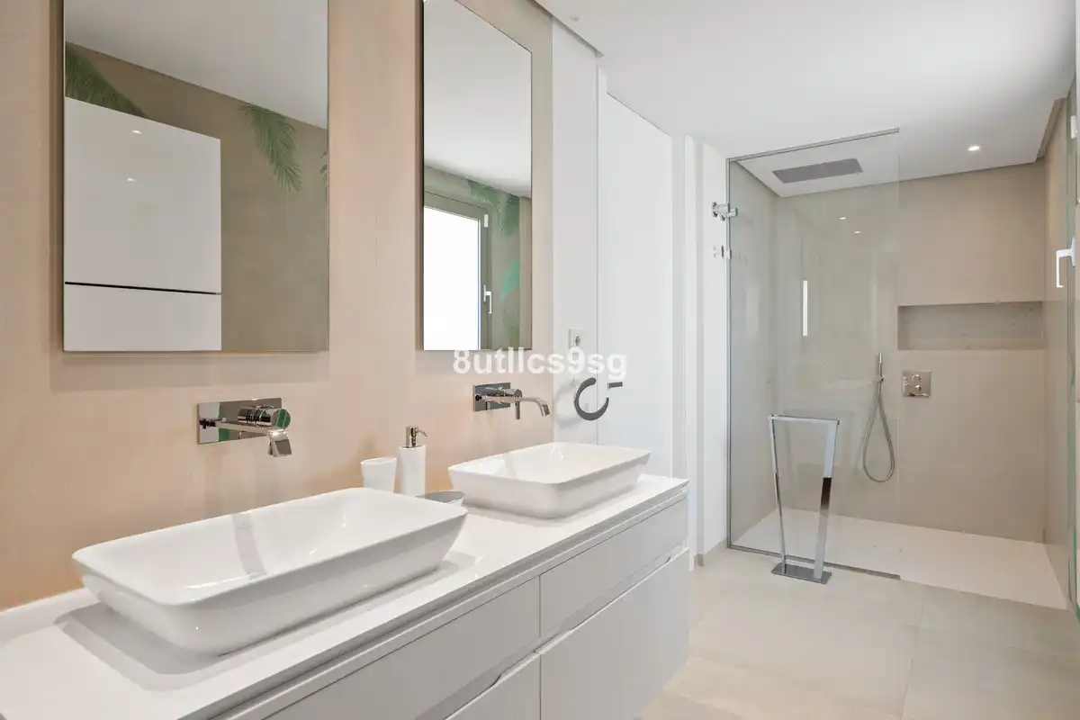 Piso con ascensor en venta en Calle Aries 60, imagen 39