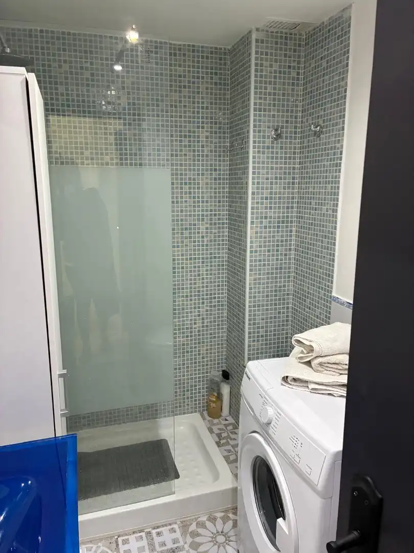 Bany de Estudi de lloguer en Granada amb Moblat