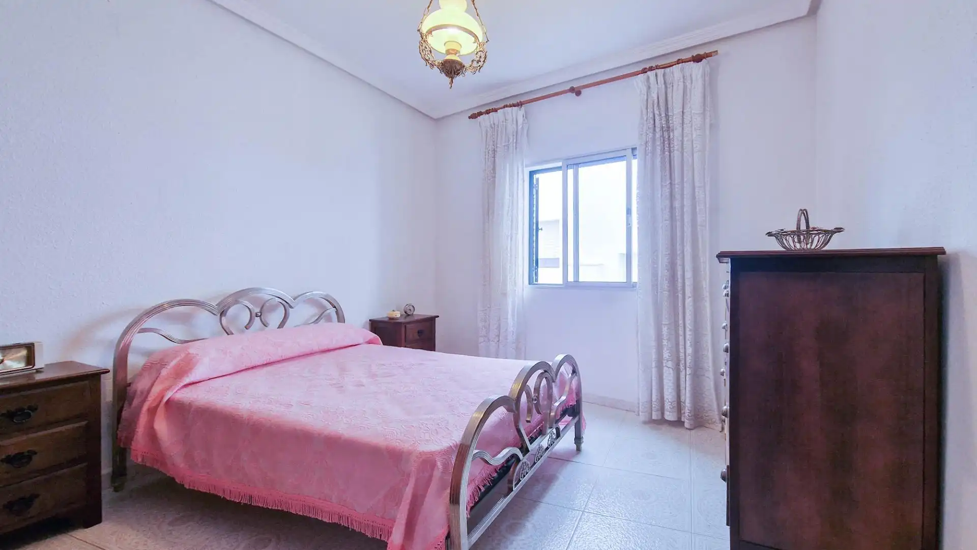Habitación de Casa o chalet en venta en Cheles con Terraza, Trastero y Balcón