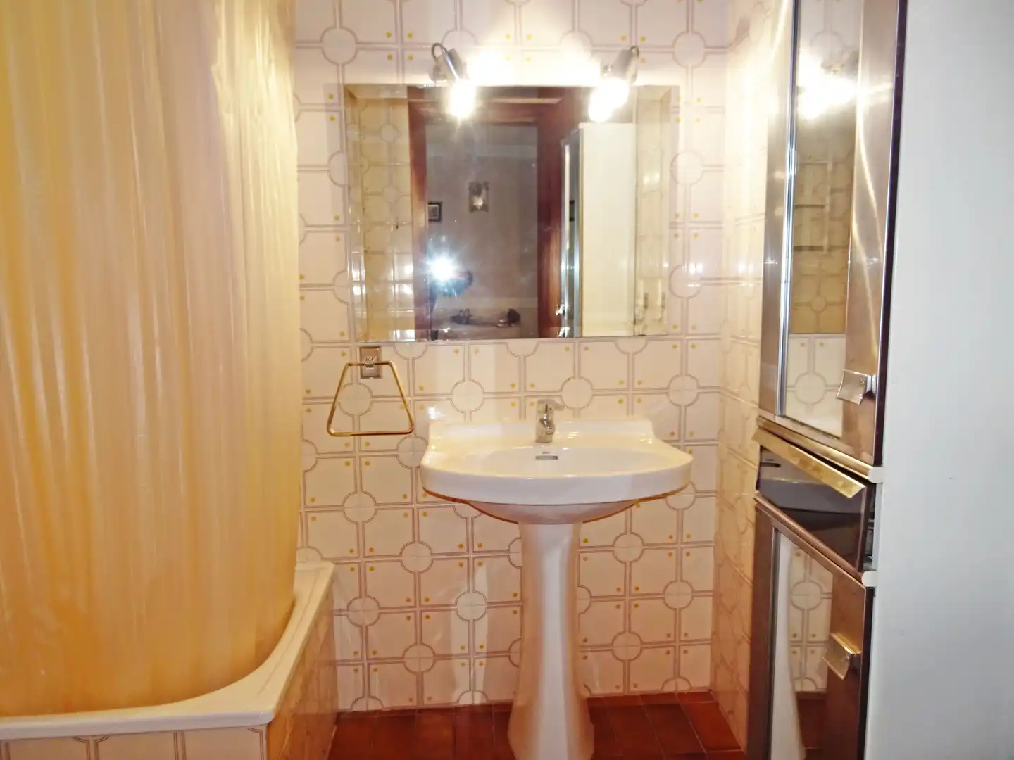 Bany de Apartament de lloguer en Gandia amb Aire condicionat, Terrassa i Moblat