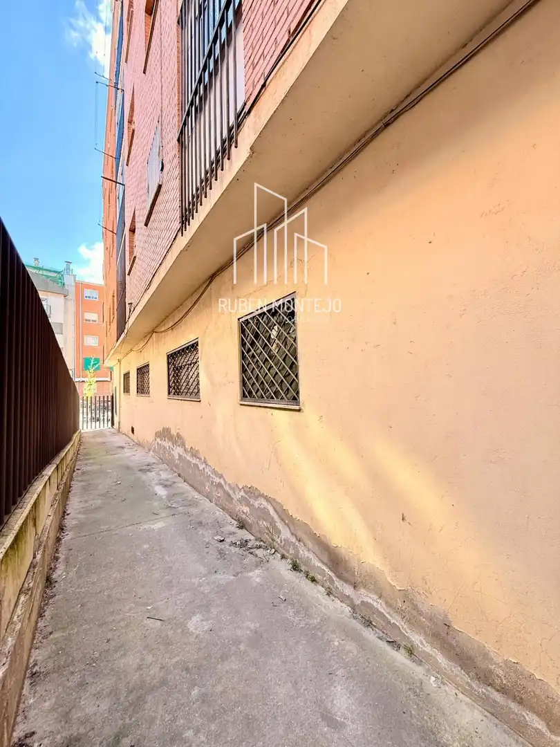 Business premises for sale in Ledesma, imagen 32