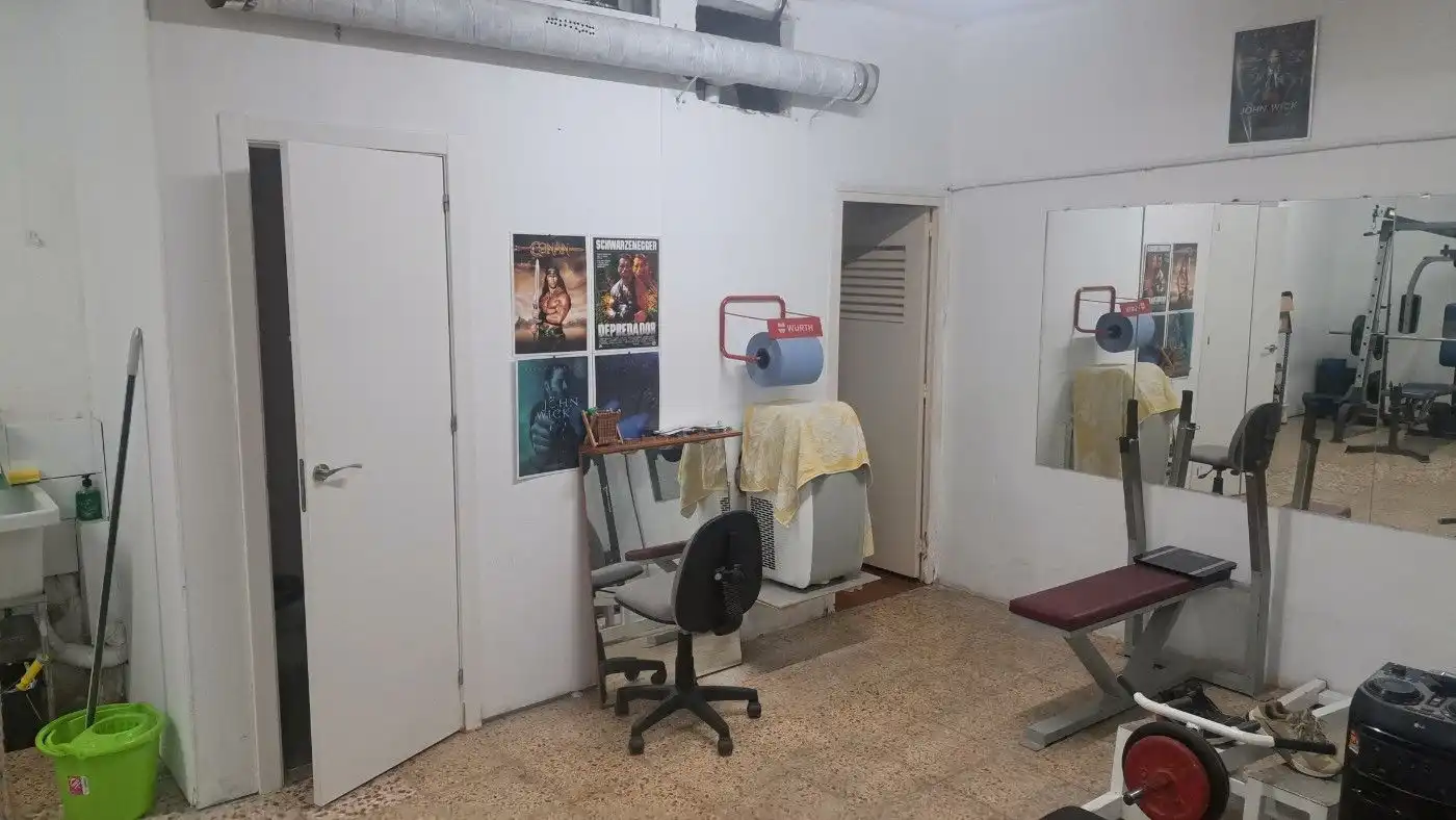 Local comercial en venda a La Gavarra, imagen 3