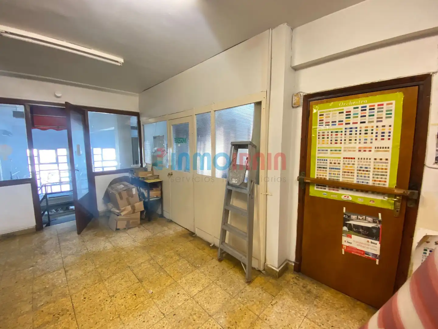 Industrial buildings for rent in Olaberria