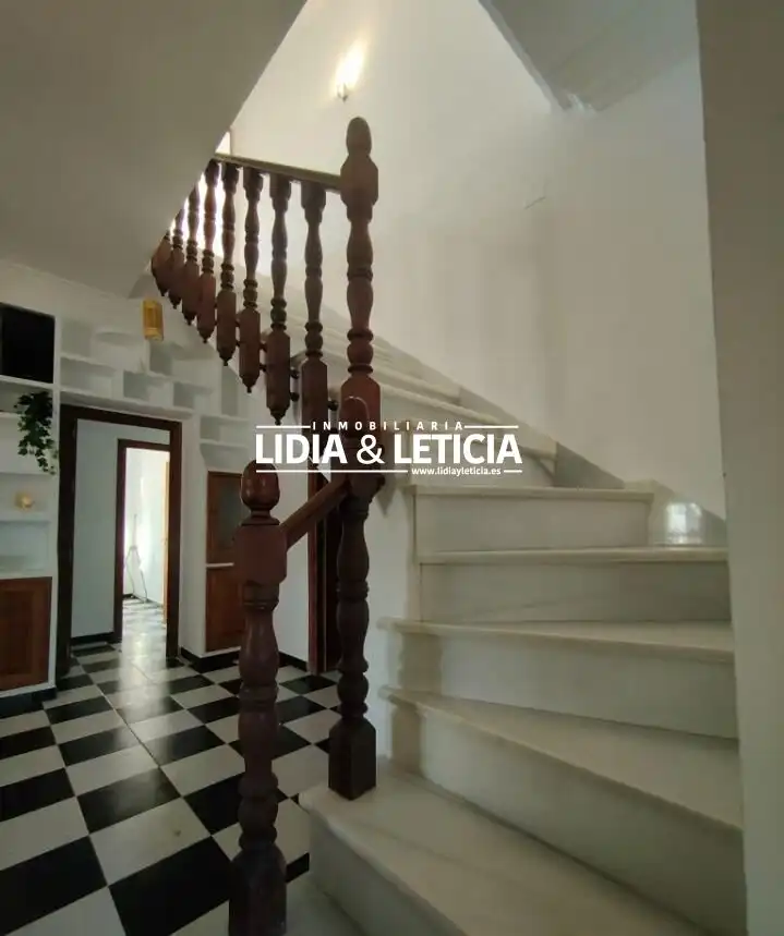 Houses for sale in El Viso del Alcor  with Private garden, Swimming Pool and Furnished