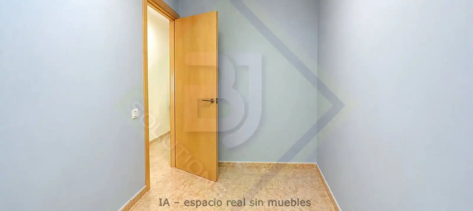 Piso en venta en CAMI RAL, Eixample