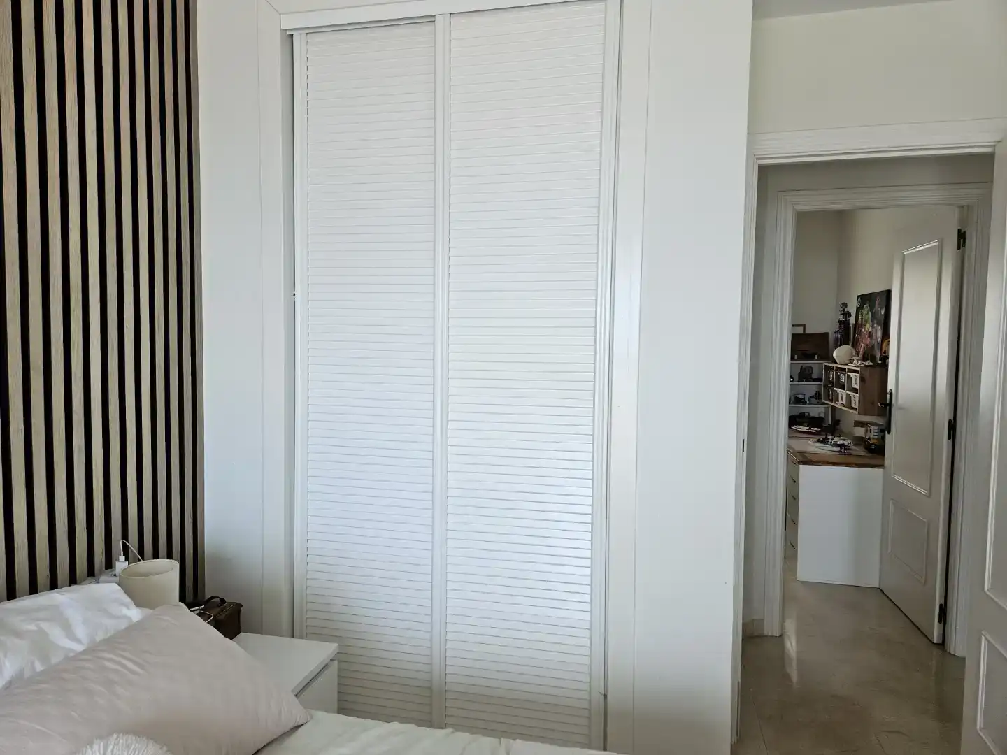Dormitori de Casa adosada en venda en Benalmádena amb Aire condicionat, Piscina i Balcó