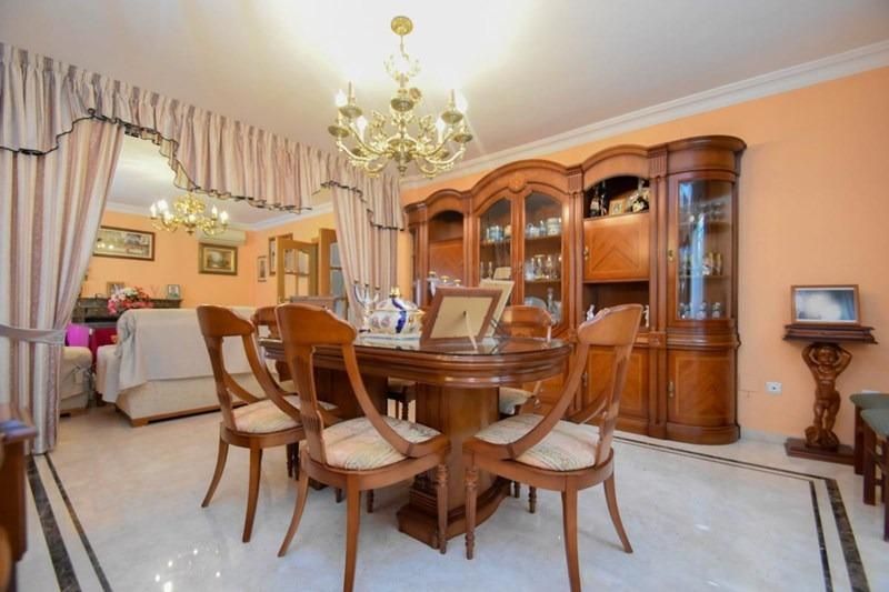 Dining room of House or chalet for sale in Fuente Vaqueros  with Air Conditioner, Heating and Private garden