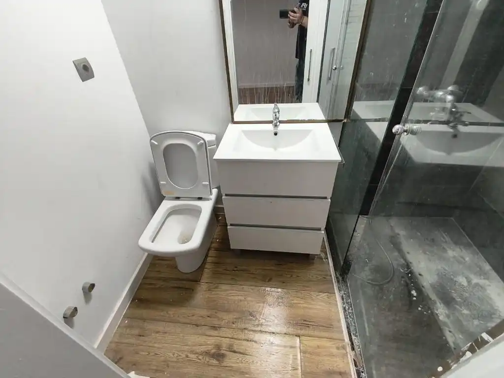Bathroom of Detached homes for sale in Pineda de Mar  with Private garden, Parquet flooring and Terrace