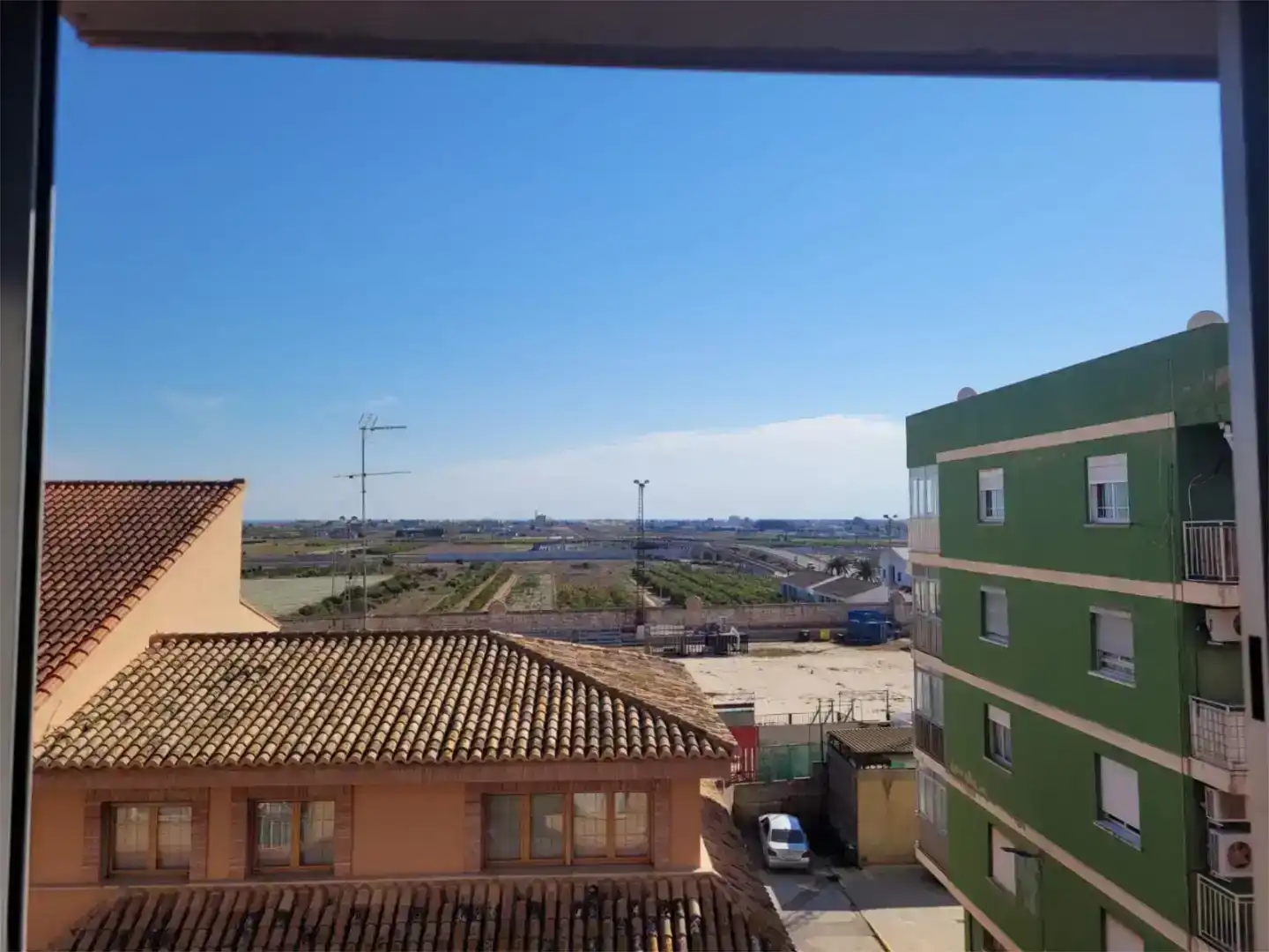 Exterior view of Flat for rent in Casco Antiguo