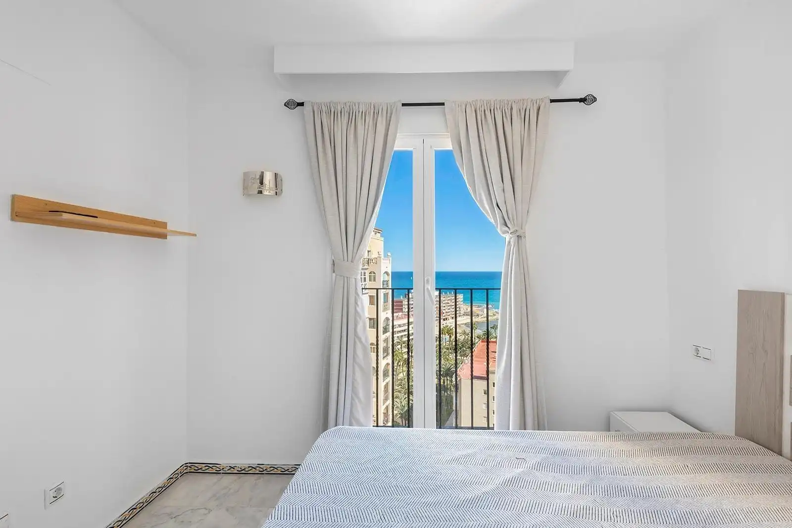 Apartament amb piscina en venda a Avenida Roentgen, imagen 18