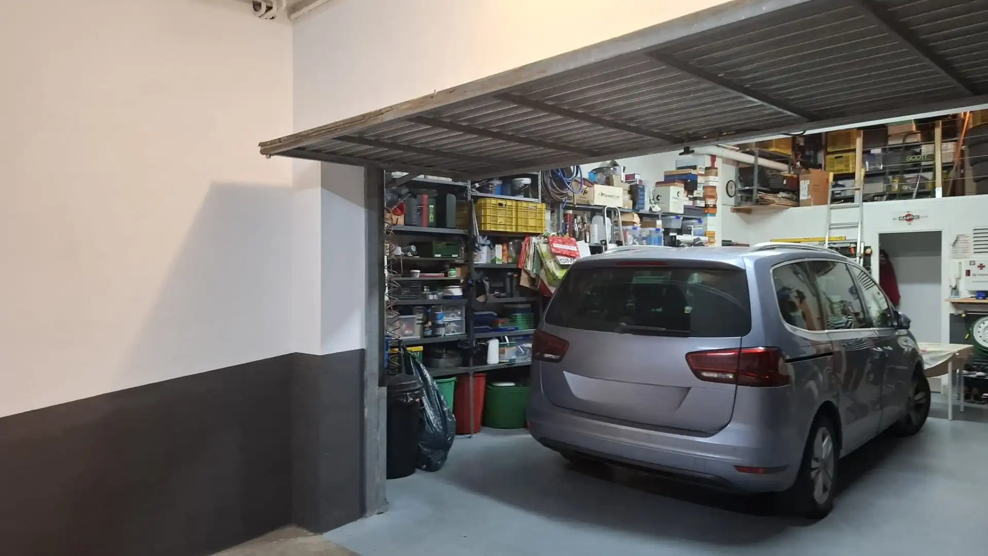 Parking de Casa adosada en venta en Vallirana con Aire acondicionado, Calefacción y Terraza