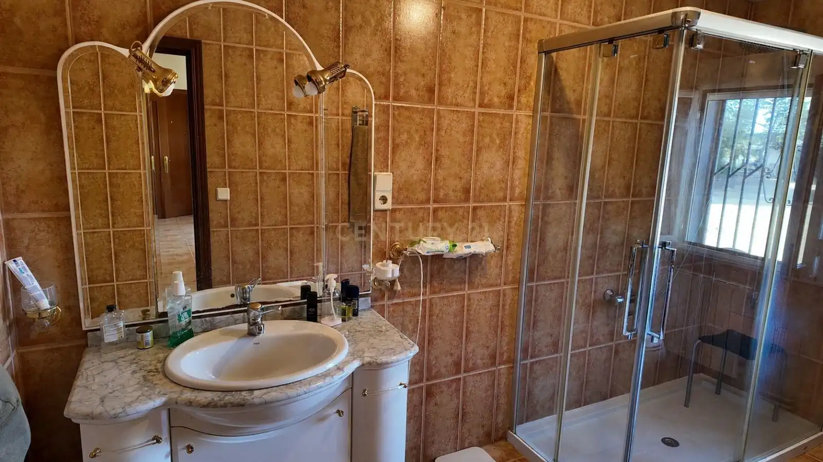 Bany de Casa o xalet en venda en Casar de Cáceres amb Aire condicionat, Jardí privat i Traster