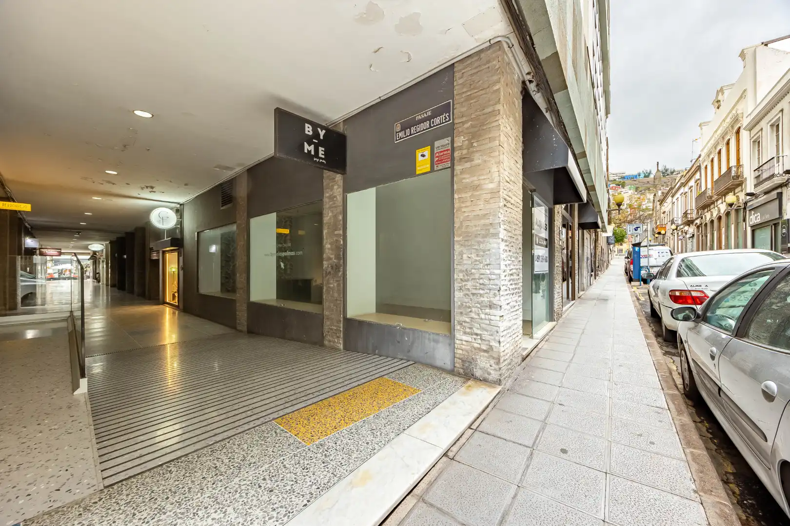 Local de lloguer en Las Palmas de Gran Canaria amb Aire condicionat, Parquet i Alarma