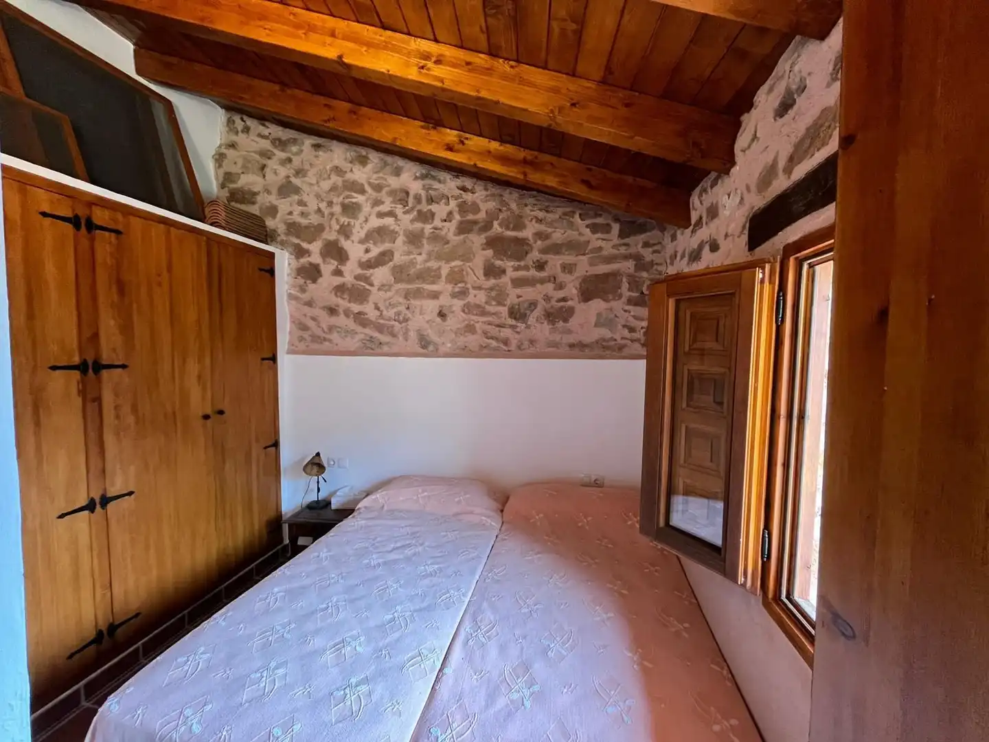 Habitación de Finca rústica en venta en Bejís con Terraza y Amueblado