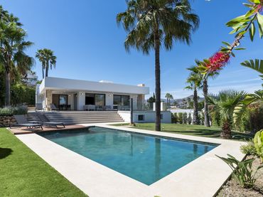 Casa con piscina en venta en Marbella Centro