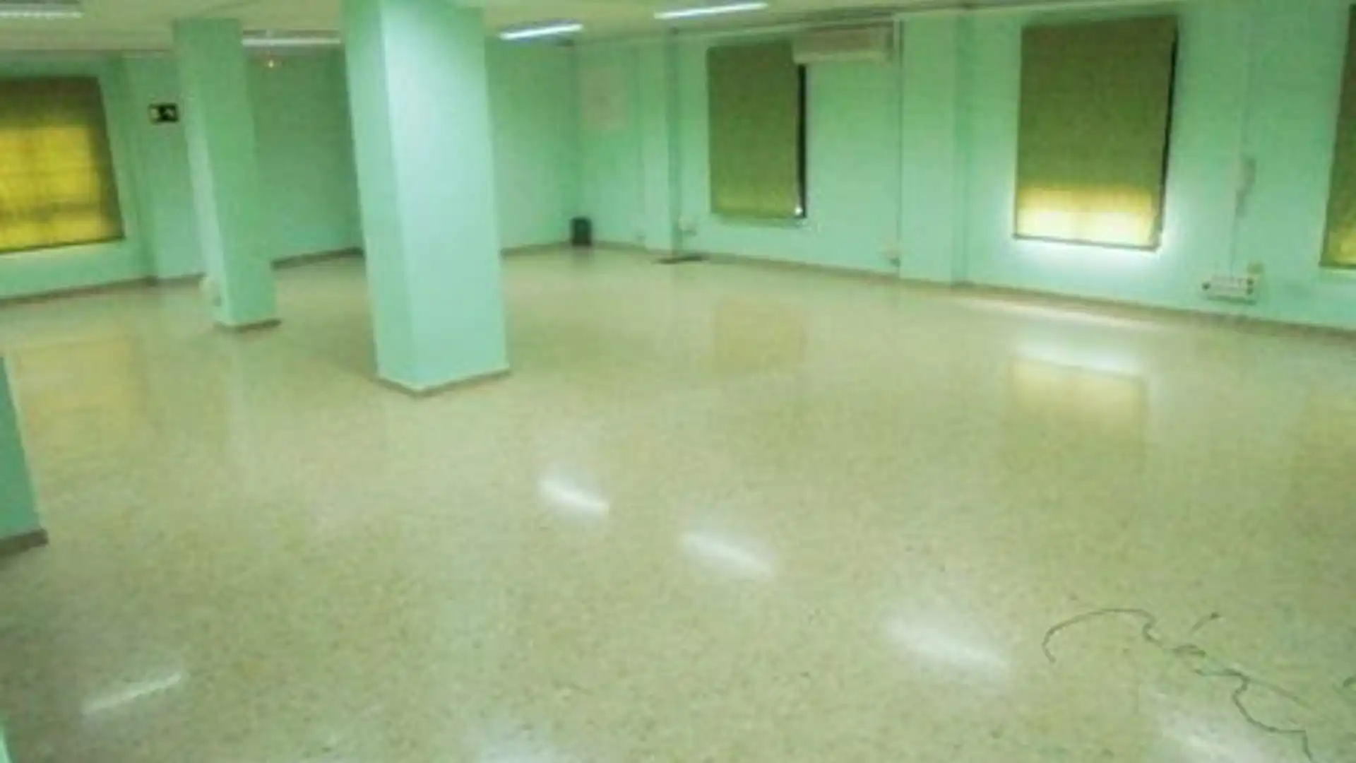 Local de alquiler en Castellón de la Plana / Castelló de la Plana con Aire acondicionado y Calefacción