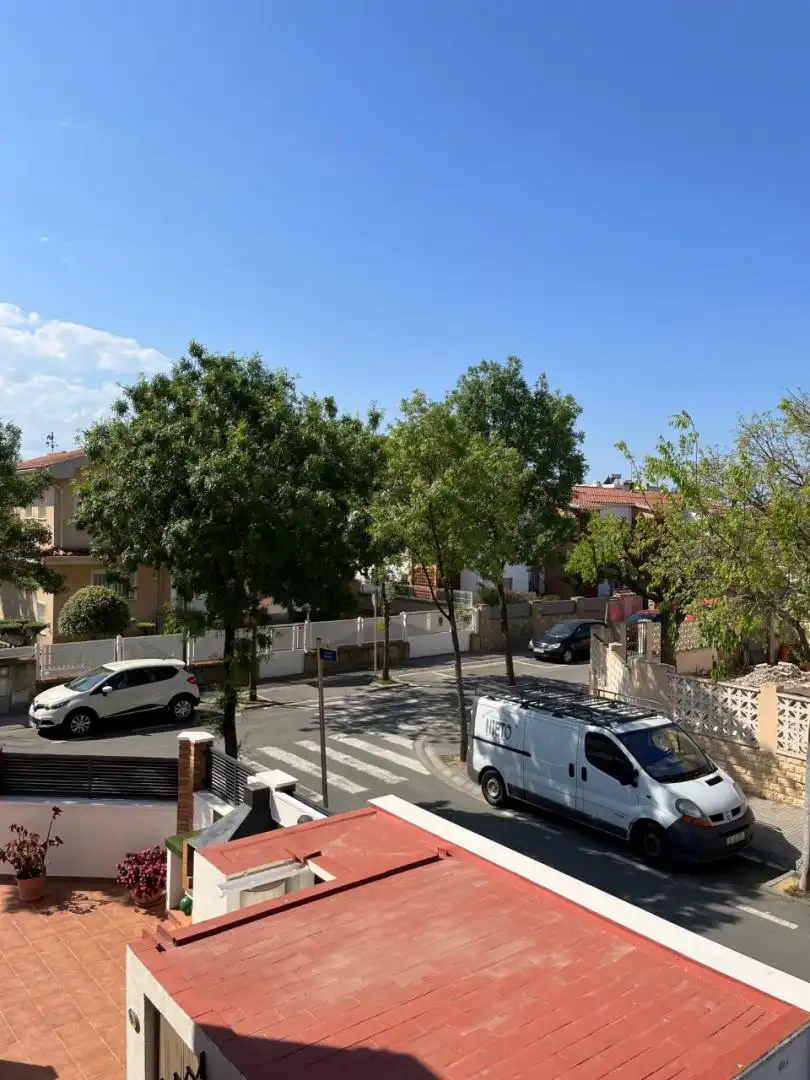 Außenansicht von Einfamilien-Reihenhaus zur Miete in Cambrils mit Heizung