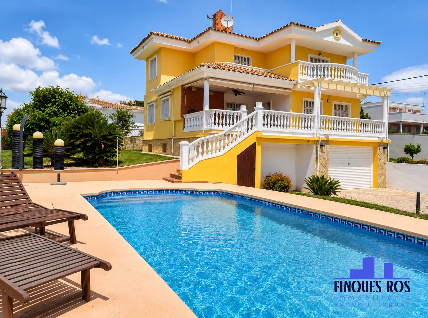 Swimming pool of Houses for sale in Vinaròs  with Air Conditioner, Heating and Private garden
