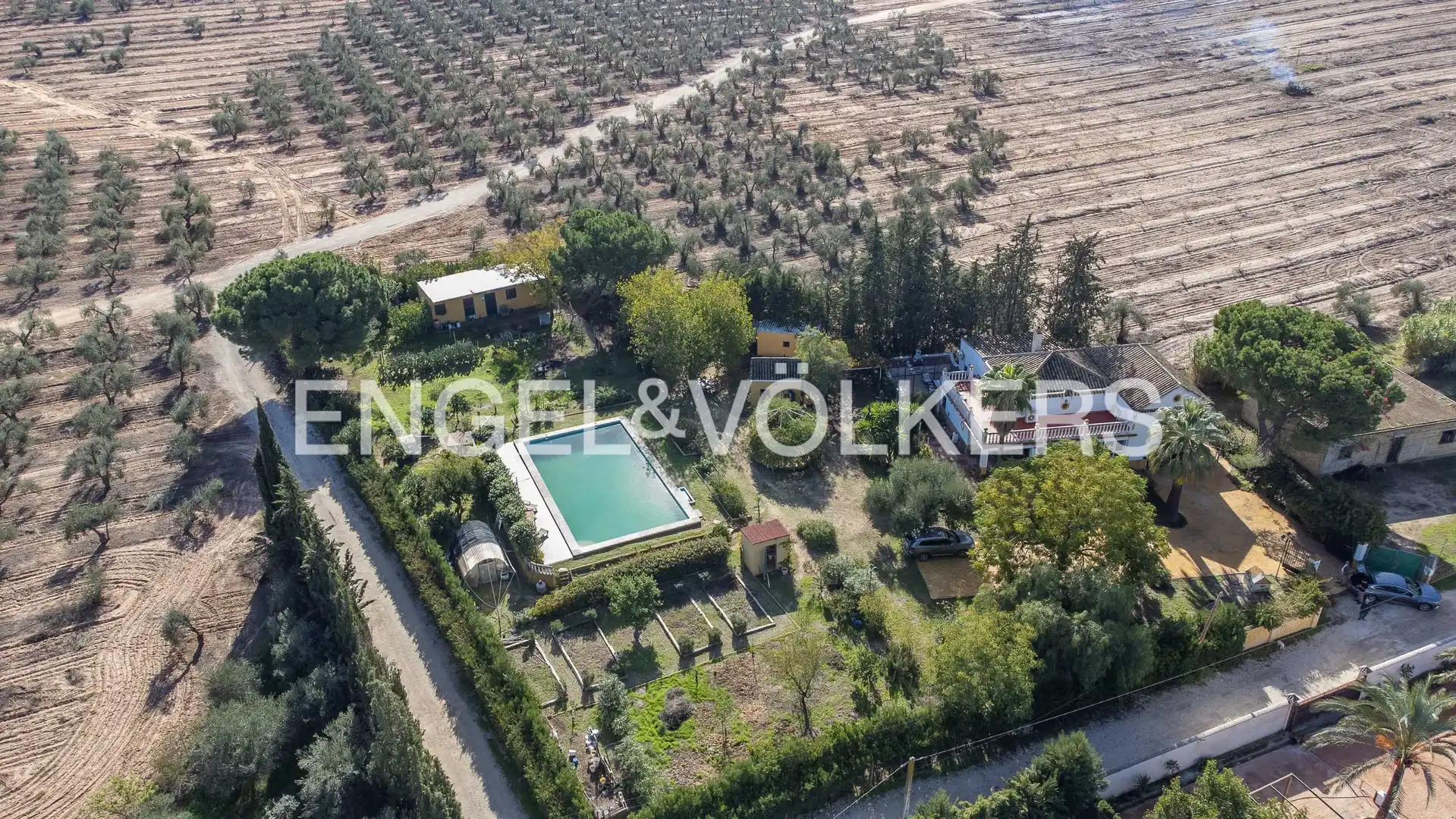 Houses for sale in Morón de la Frontera  with Air Conditioner, Heating and Private garden