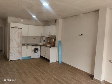 Rez-de-chaussée à louer à Centro