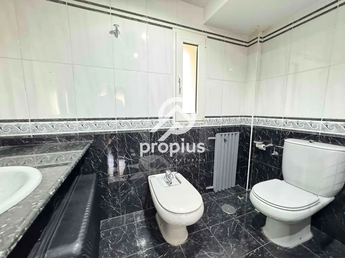 Piso en venta en Pedro Antonio Menendez, Parque San Francisco - Uría