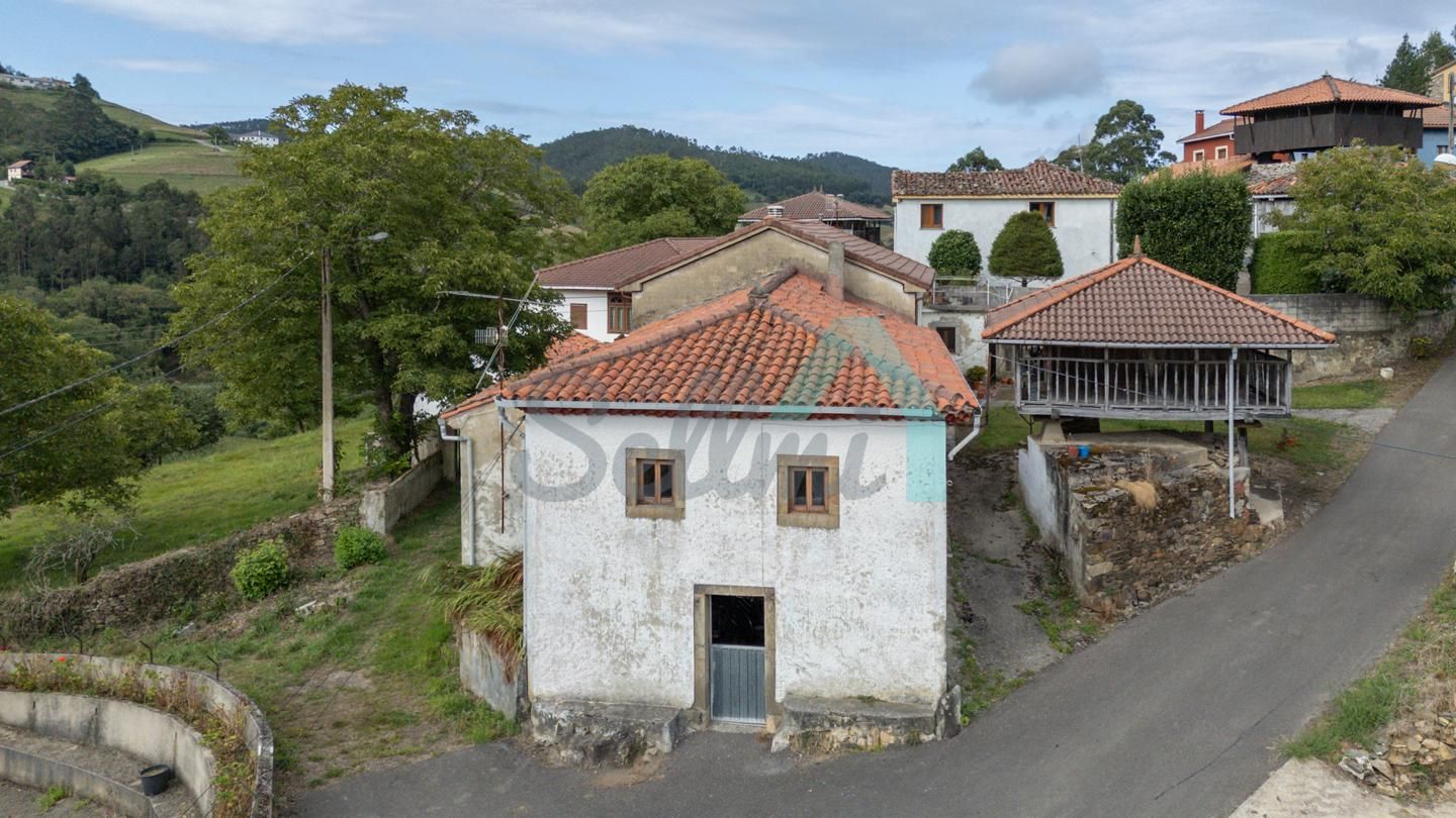 Exterior view of Single-family semi-detached for sale in Valdés - Luarca  with Heating and Private garden
