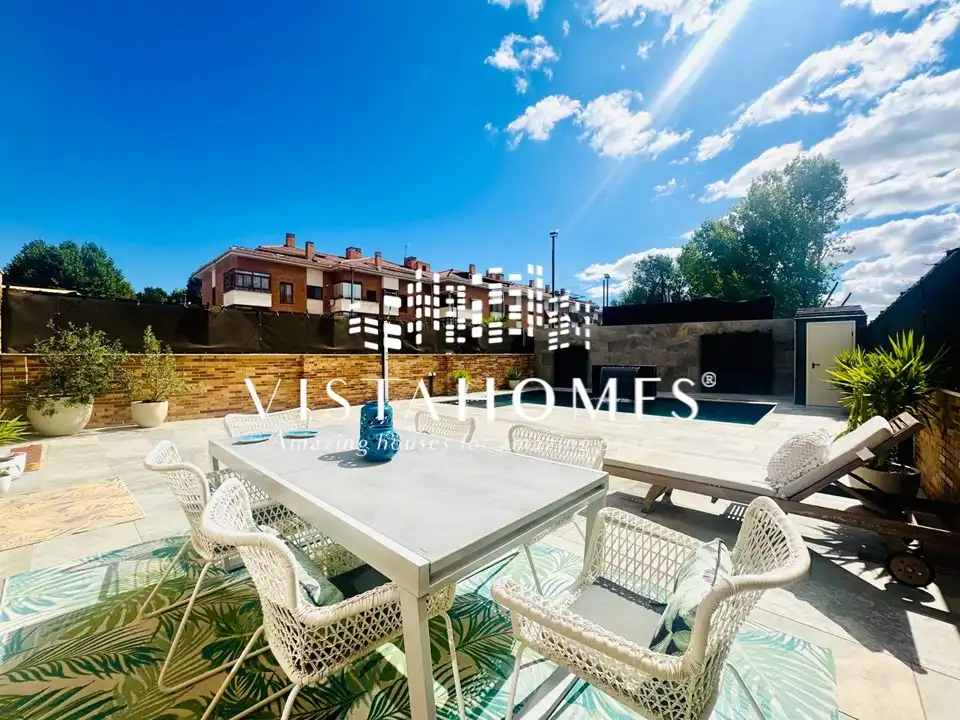Terrasse von Einfamilien-Reihenhaus zum Verkauf in San Agustín del Guadalix mit Klimaanlage, Heizung und Terrasse