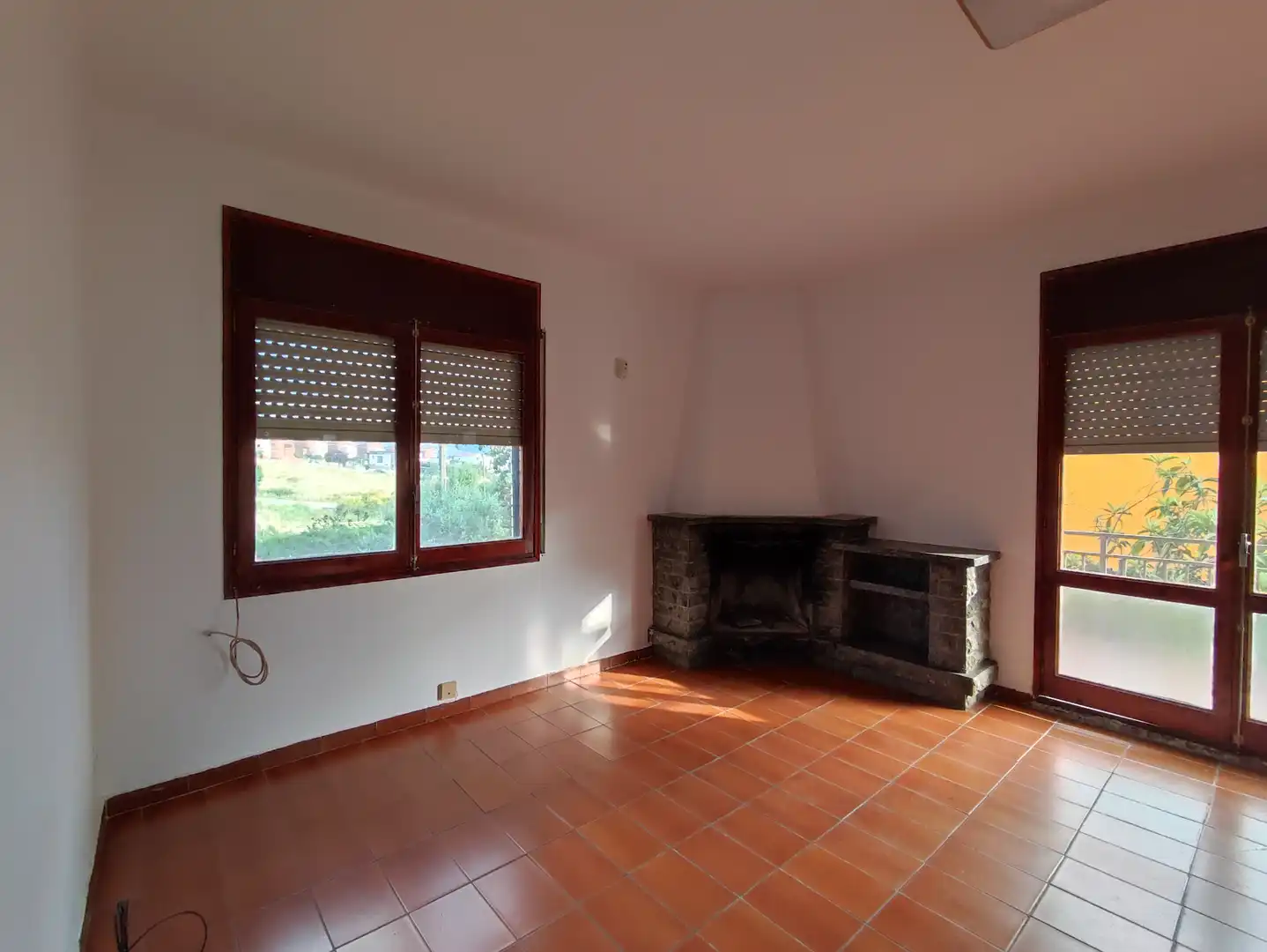 Sala d'estar de Casa o xalet en venda en Sant Llorenç d'Hortons amb Jardí privat, Terrassa i Traster