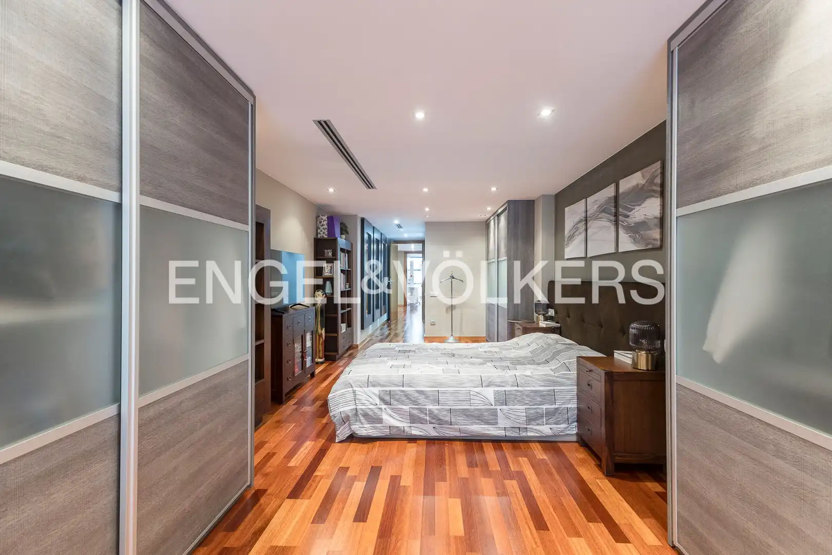 Bedroom of Duplexes for sale in Barcelona  with Heating, Parquet flooring and Furnished