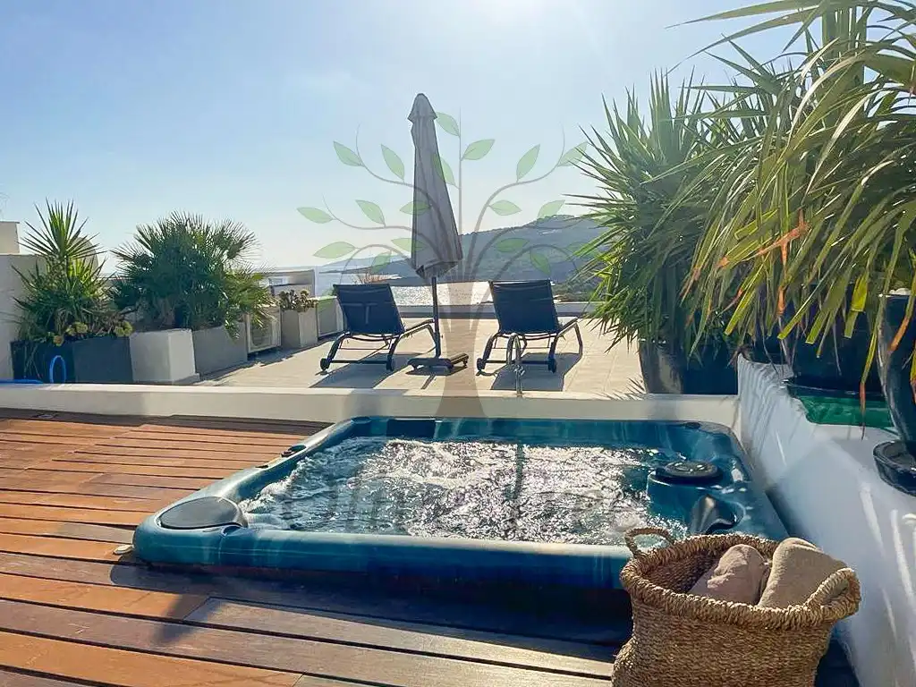 Duplexes for rent in Calle De Viena, Roca Llisa