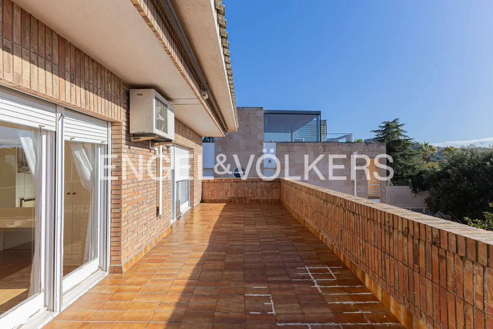 Terraza de Casa o chalet en venta en Sant Just Desvern con Aire acondicionado, Calefacción y Jardín privado