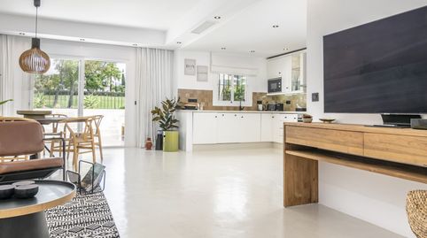 Townhouse renovada en primera línea de golf con vistas panorámicas, imatge 5