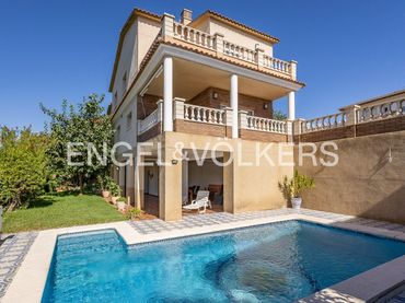 Maison avec piscine à vendre à Cunit Residencial