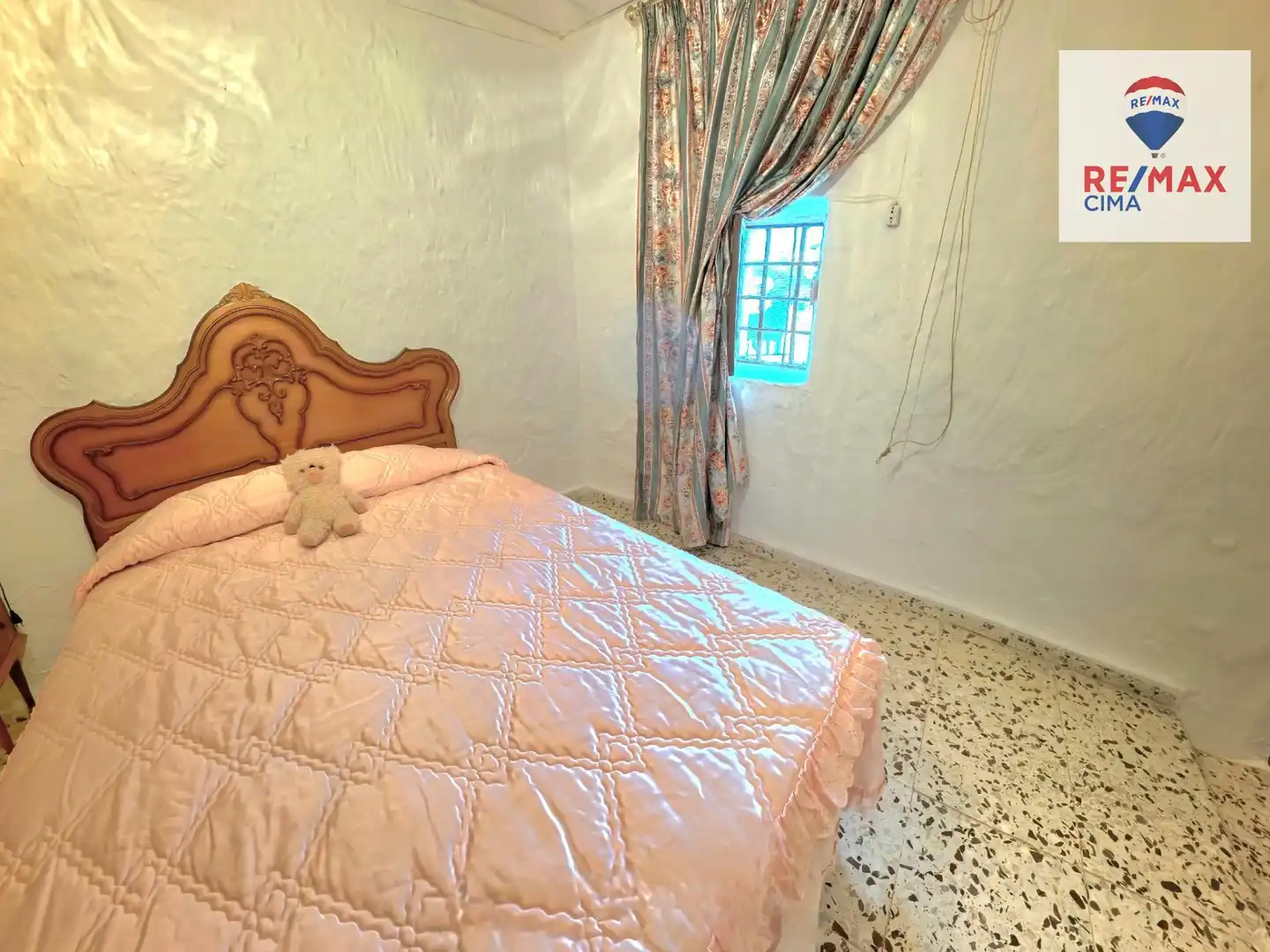 Dormitori de Finca rústica en venda en Freila