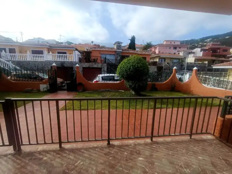 Piso de alquiler en Calle Araucaria, -1, Icod de los Vinos pueblo